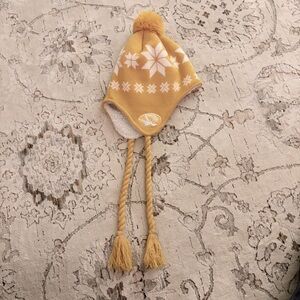 Mizzou Cozy Yellow Knit Pom-Pom Hat for adults